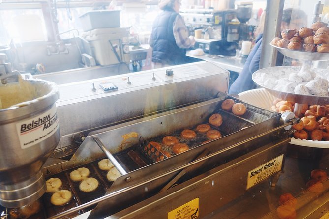 Seattle Delicious Donut Adventure & Walking Food Tour - Price and value: what $65 buys you in Seattle