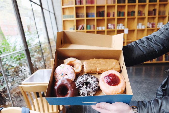 Seattle Delicious Donut Adventure & Walking Food Tour - Pacing, comfort, and the cold-outside reality