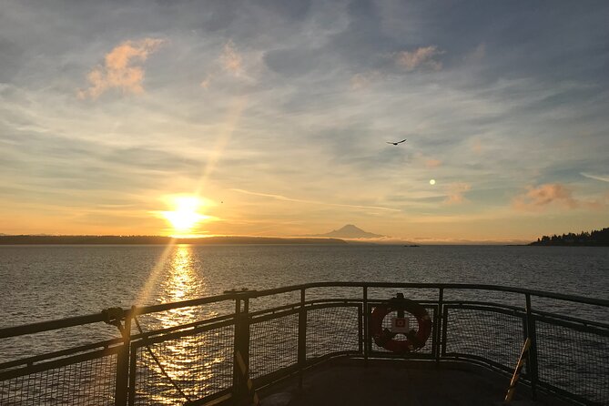 Seattle Summer Views Cruise - Onboard Layout: Outdoor Rails, Indoor Comfort, and Real-Life Crowds